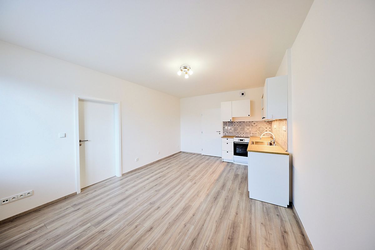 Pronájem bytu 2+kk 53 m² – fotografie 4