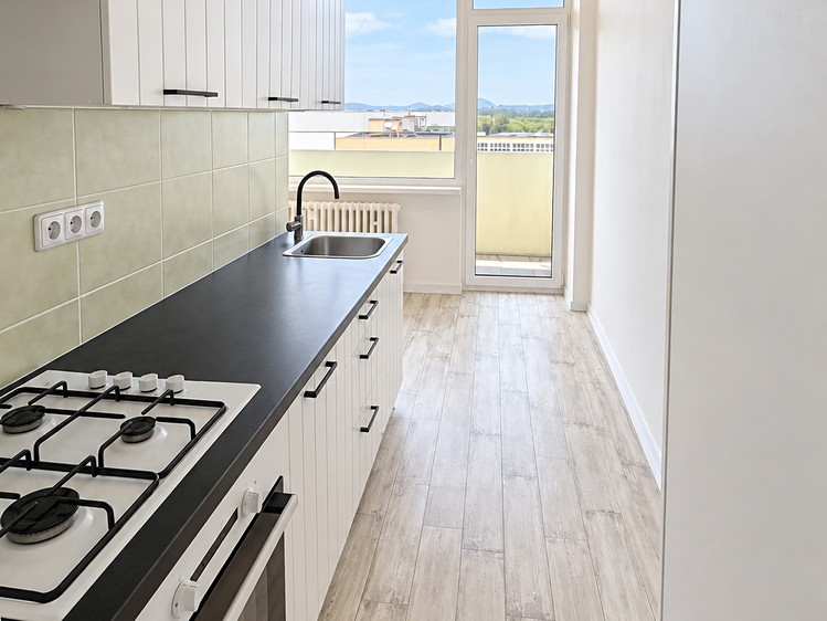 Wohnung 3+1 zur Miete, 72 m² (2 von 9)