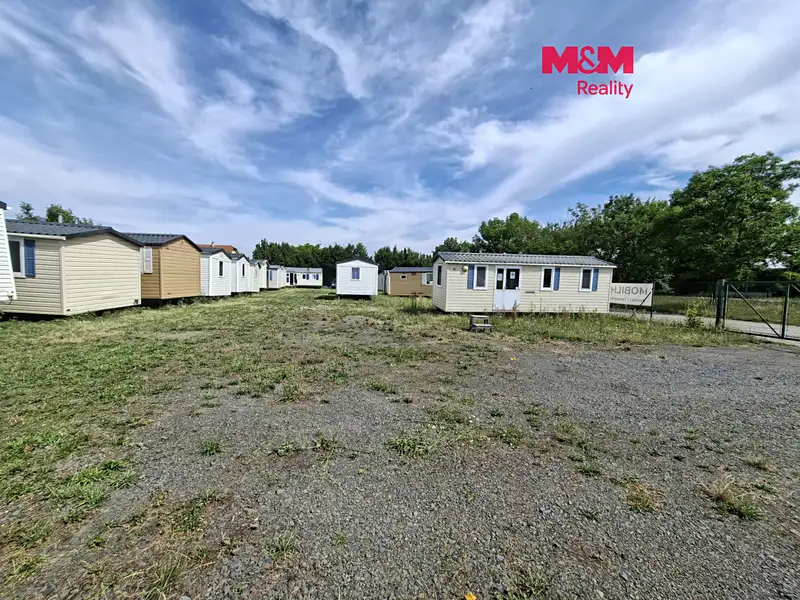 Pronájem komerčního pozemku 1610 m², Neratovice – náhled fotky 1
