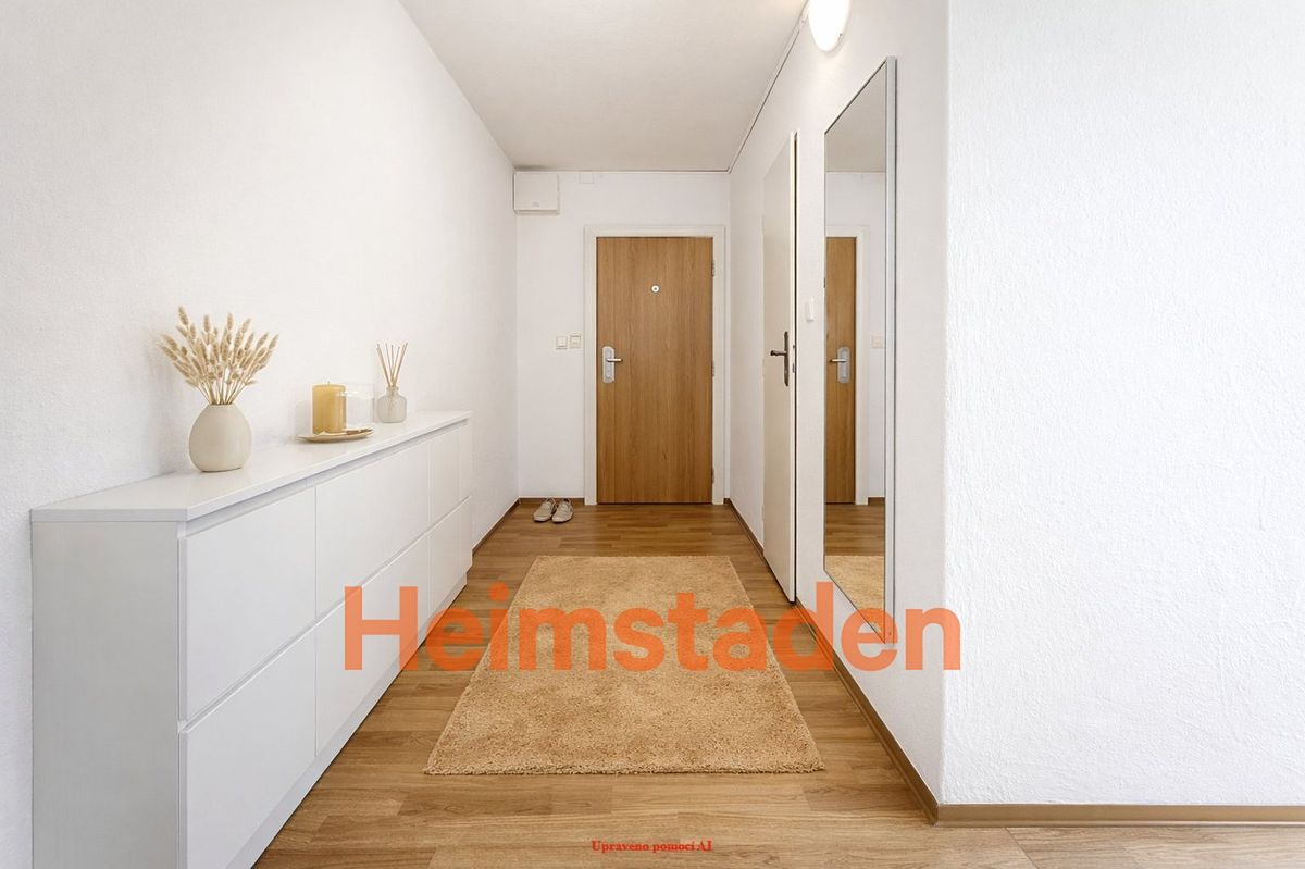 Pronájem bytu 1+1 32 m² – fotografie 4