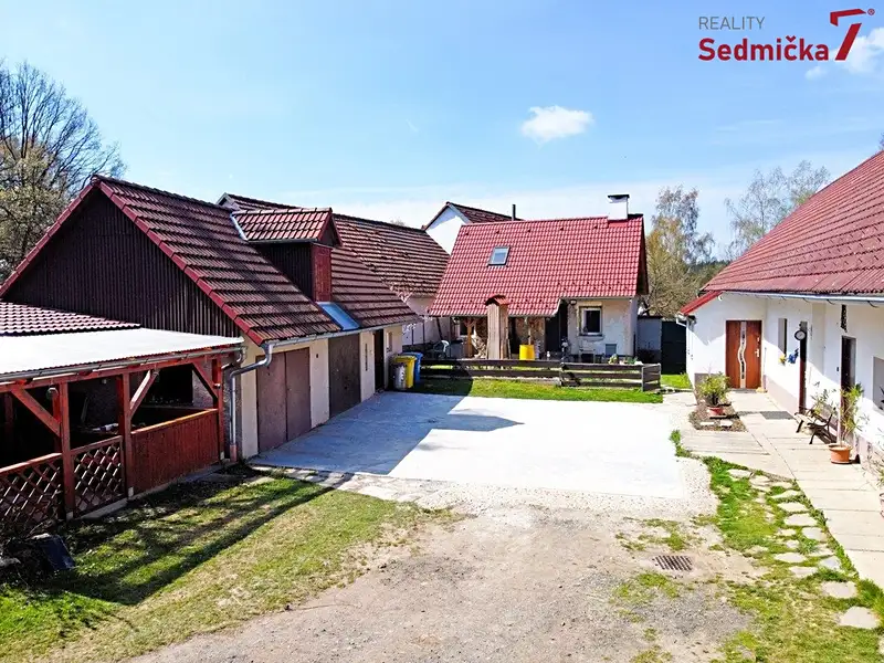 Prodej rodinného domu 225 m², pozemek 6700 m², Věžná – náhled fotky 3