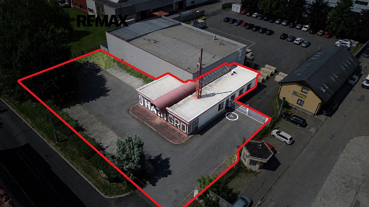 Pronájem kanceláře 250 m²