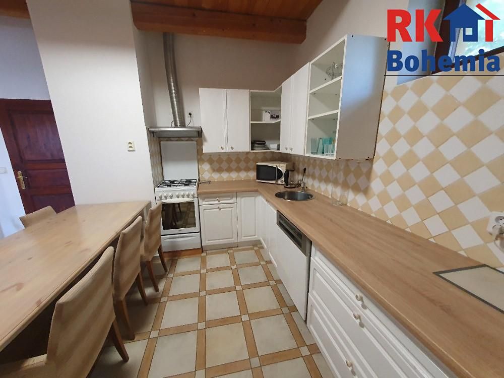 Pronájem bytu 4+1 100 m² – fotografie 2