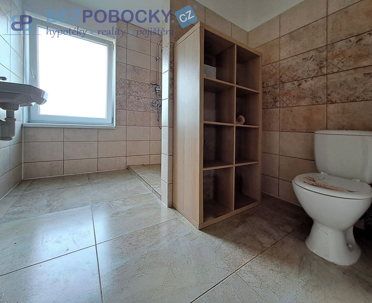 Prodej rodinného domu 107 m², pozemek 623 m² – fotografie 3