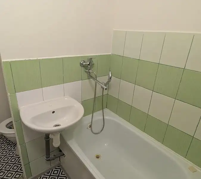 Pronájem bytu 1+kk 22 m², Most – náhled fotky 3