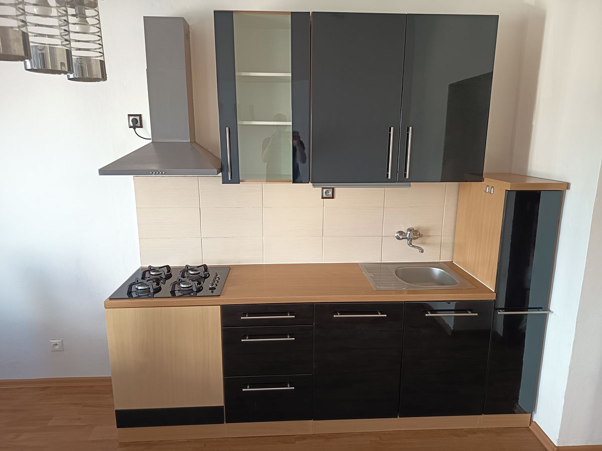 Pronájem bytu 2+kk 54 m² – fotografie 2