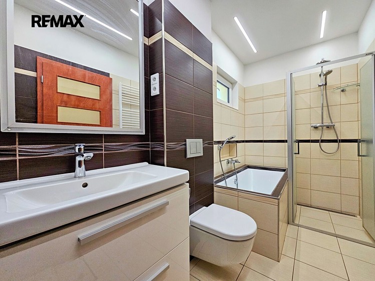 Будинок на продаж, 109 м² (13 з 47)