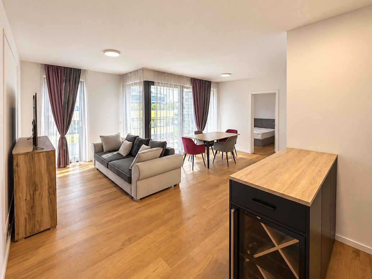Pronájem bytu 2+kk 60 m² – fotografie 2