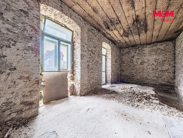 Комерційне приміщення на продаж, 240 м² (12 з 30)