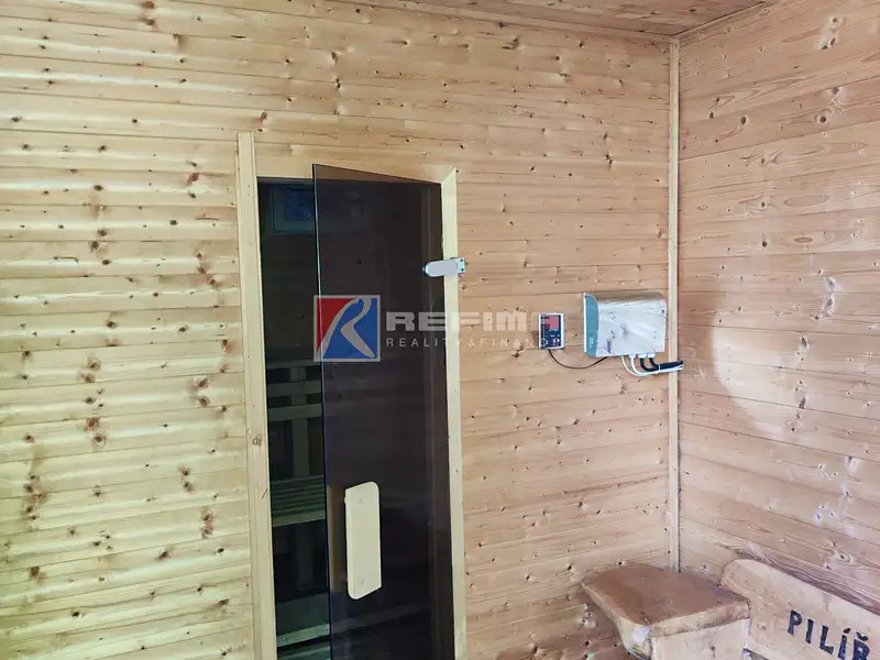 Prodej rodinného domu 281 m², pozemek 3530 m², Skorošice – náhled fotky 2