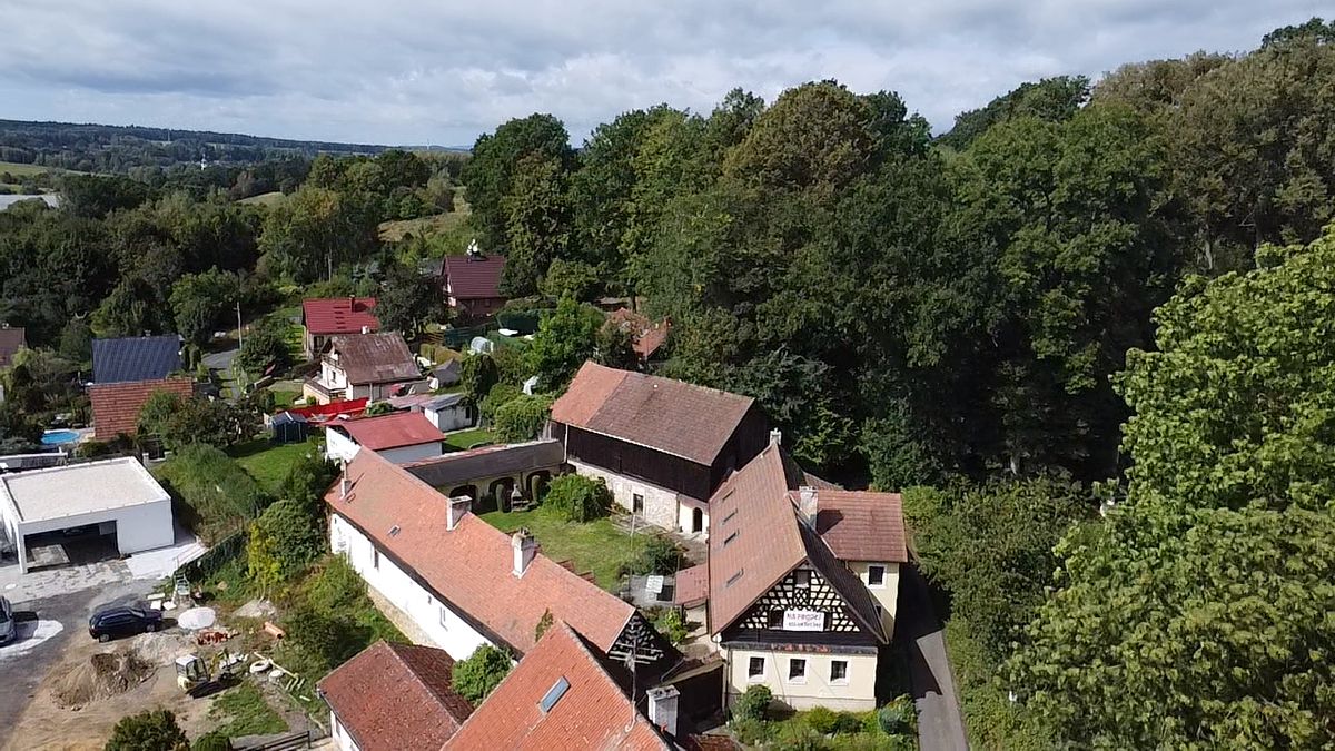 Prodej zemědělské usedlosti 960 m², pozemek 1161 m² – fotografie 2