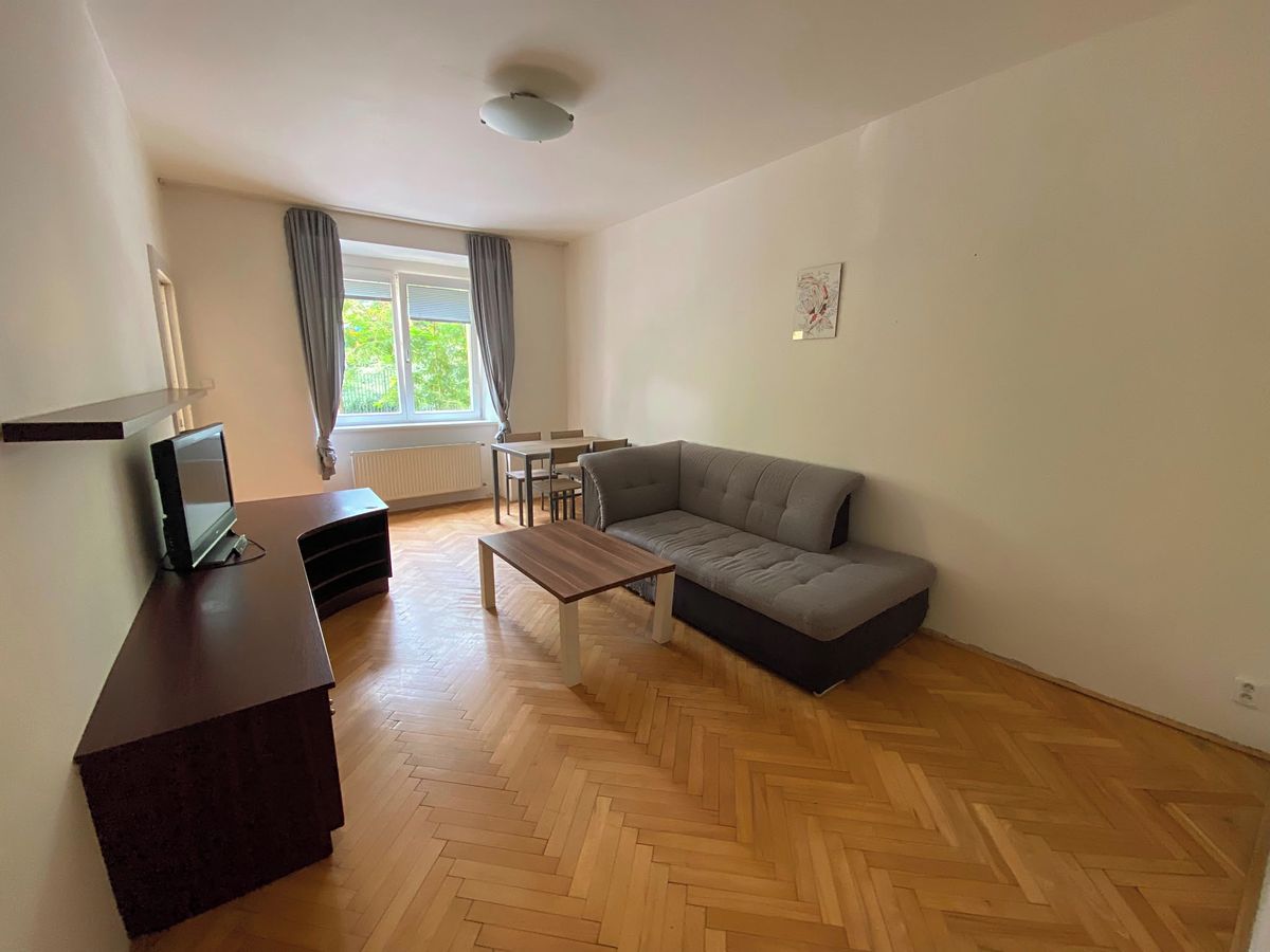 Pronájem bytu 2+1 48 m² – fotografie 3
