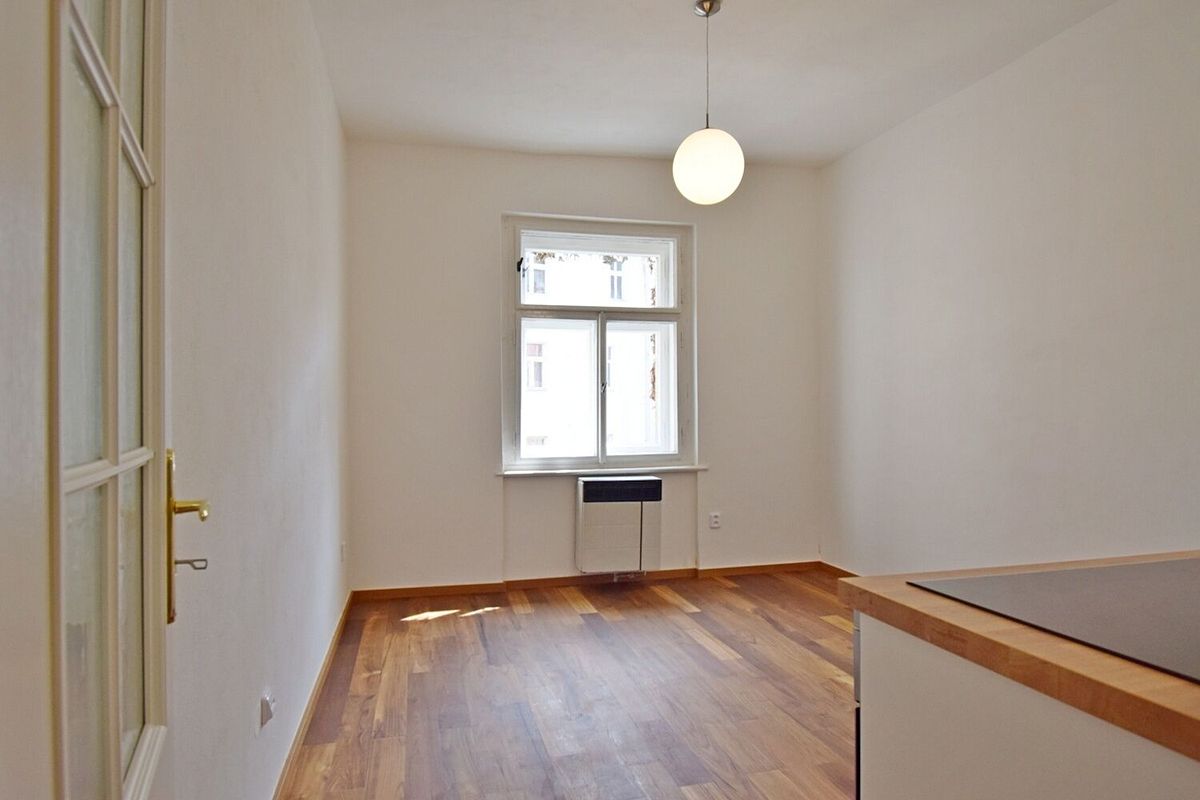 Pronájem bytu 1+kk 23 m² – fotografie 3