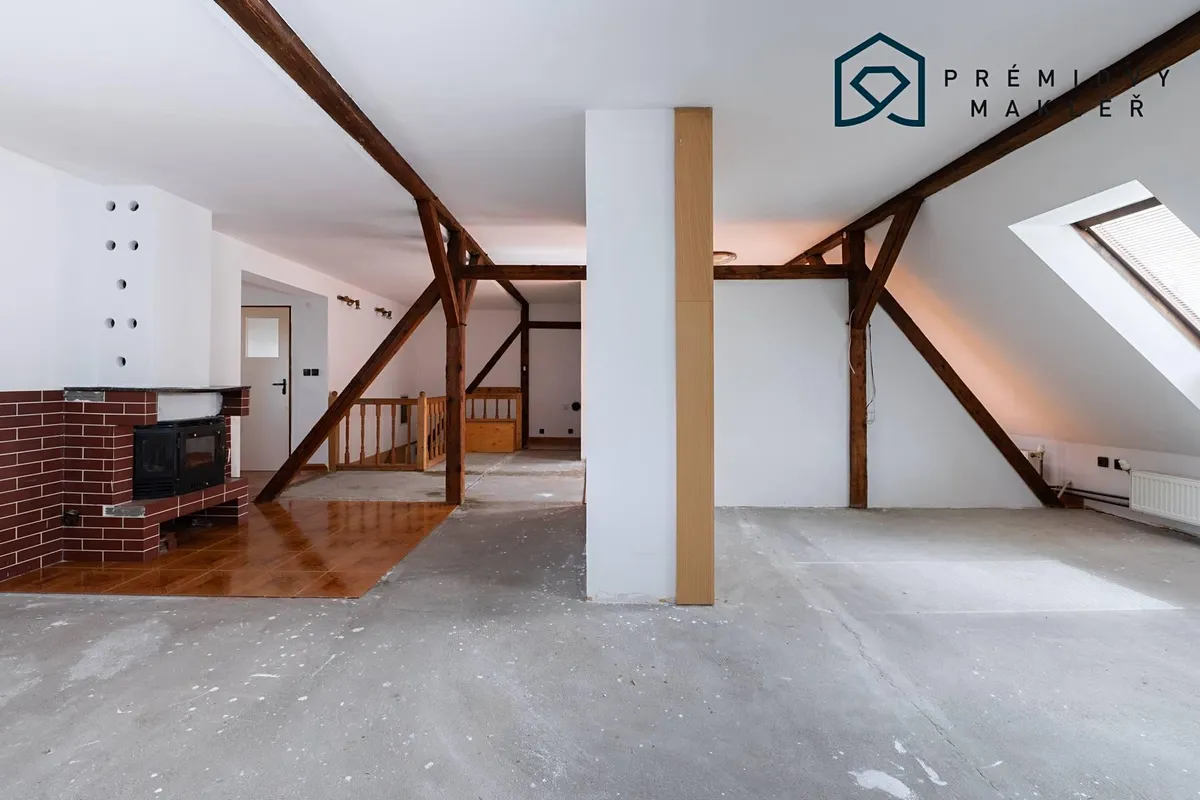 Prodej rodinného domu 200 m², pozemek 690 m²