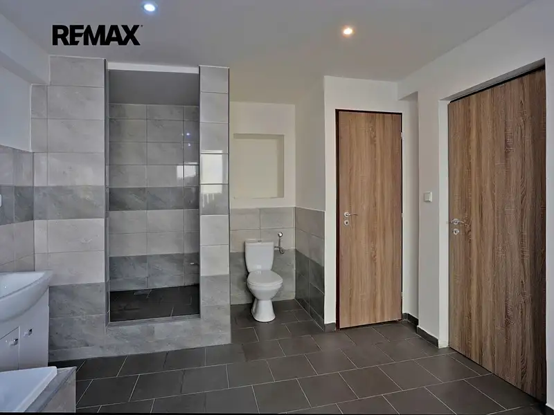 Prodej rodinného domu 200 m², pozemek 213 m², Stráž nad Ohří – náhled fotky 2