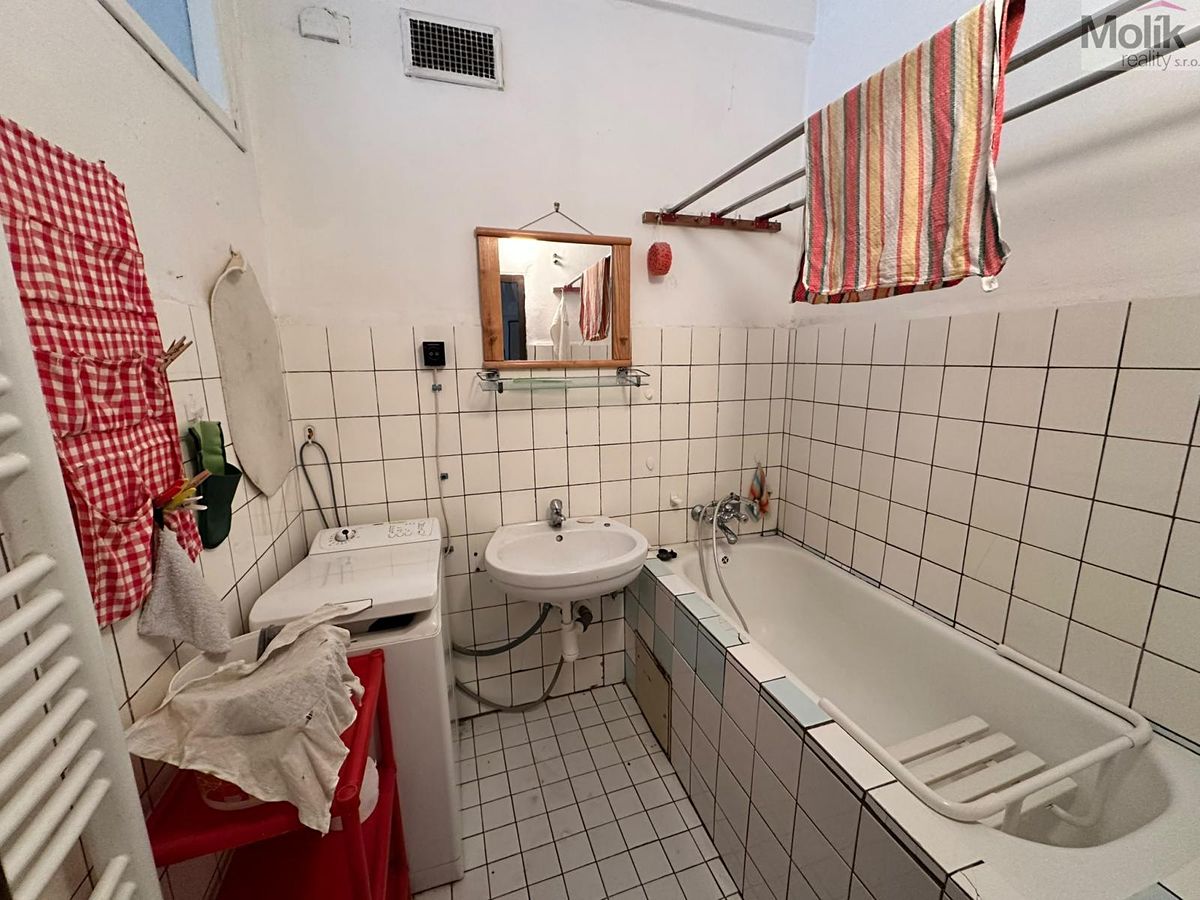 Pronájem bytu 2+kk 48 m² – fotografie 2