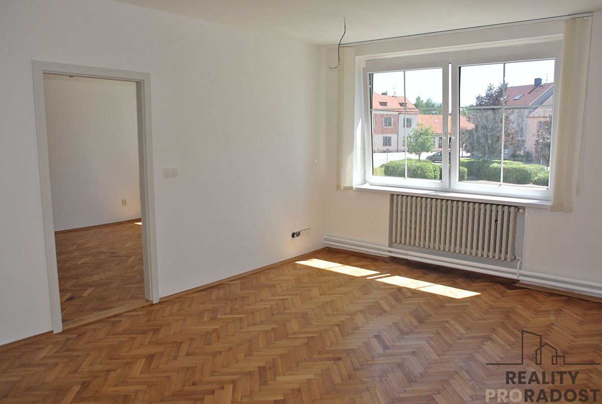 Pronájem bytu 2+kk 56 m² – fotografie 2
