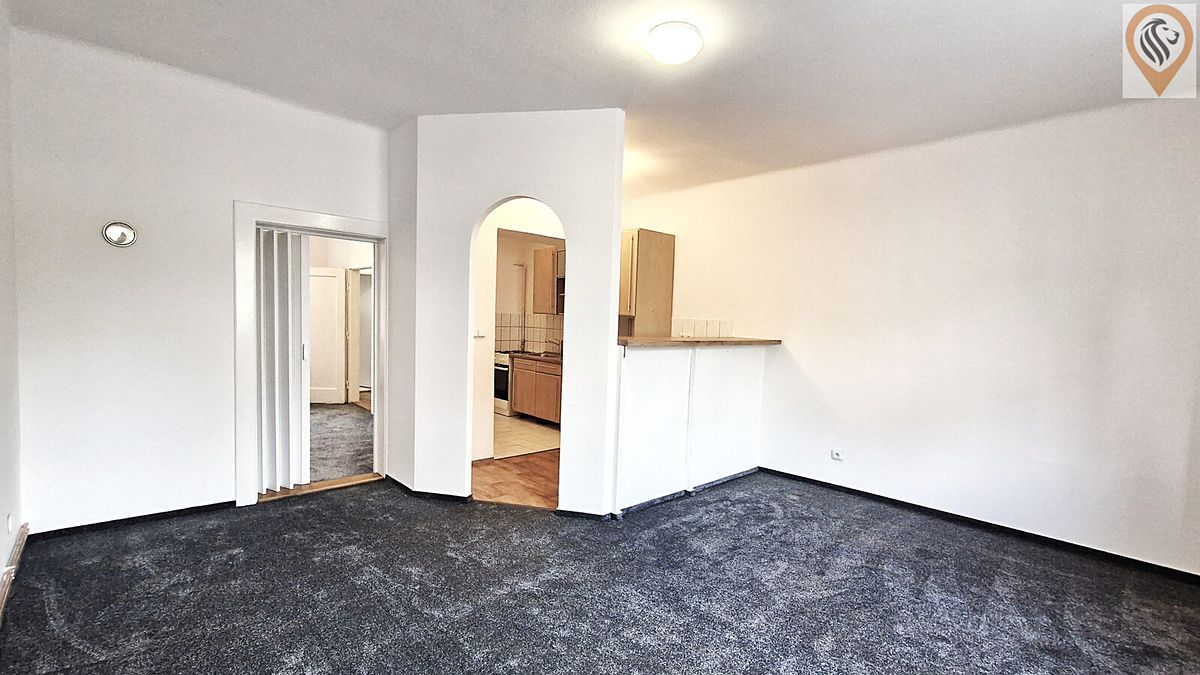 Pronájem bytu 2+1 57 m² – fotografie 4