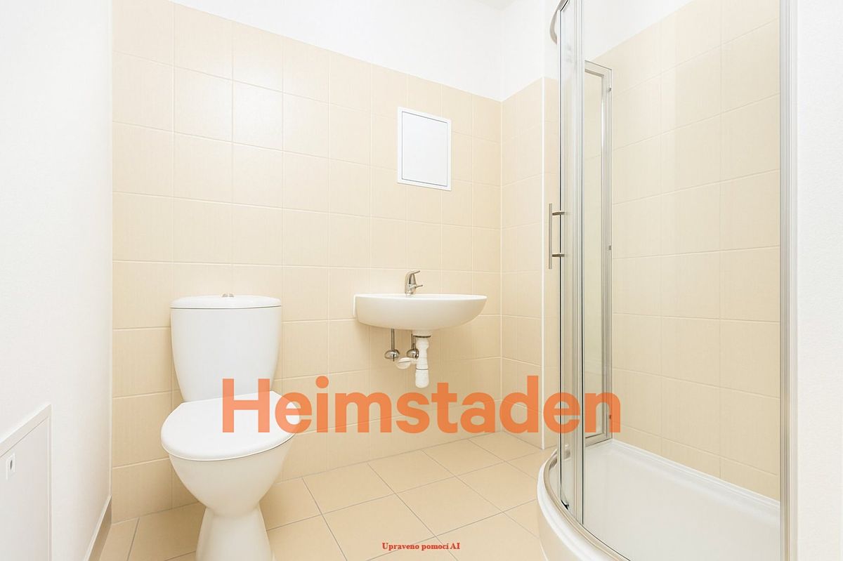 Pronájem bytu 1+1 28 m² – fotografie 3