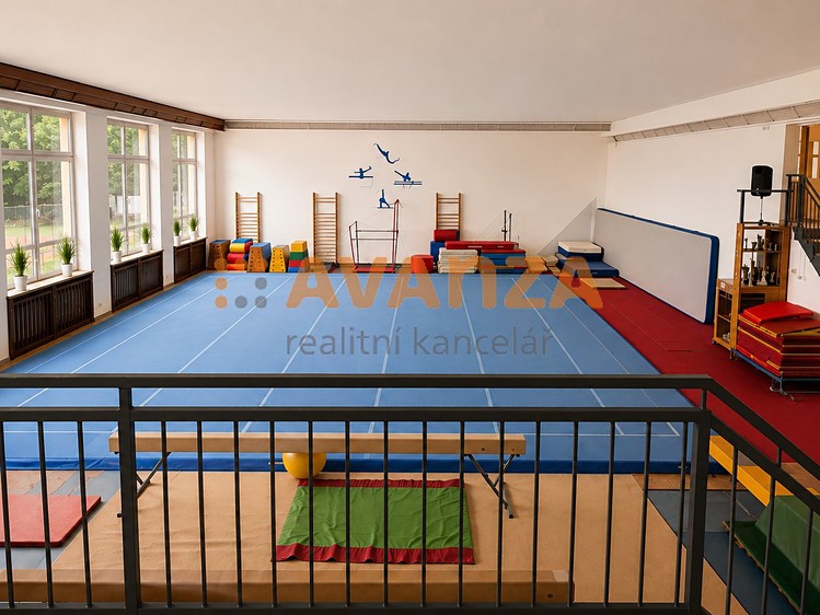 Комерційне приміщення на продаж, 1 200 м² (5 з 49)