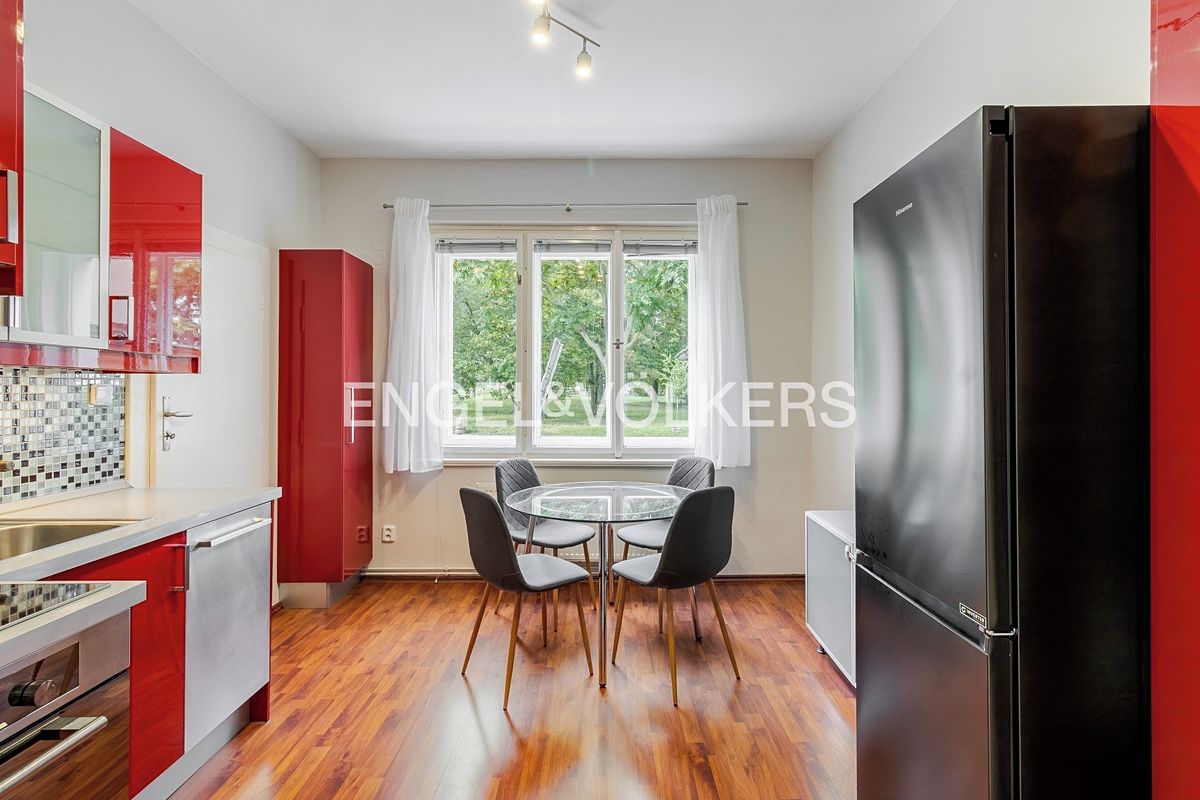 Pronájem bytu 1+1 48 m² – fotografie 3