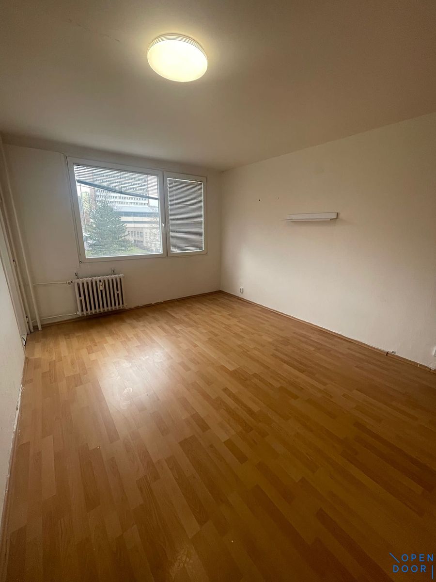 Pronájem bytu 1+kk 26 m² – fotografie 4