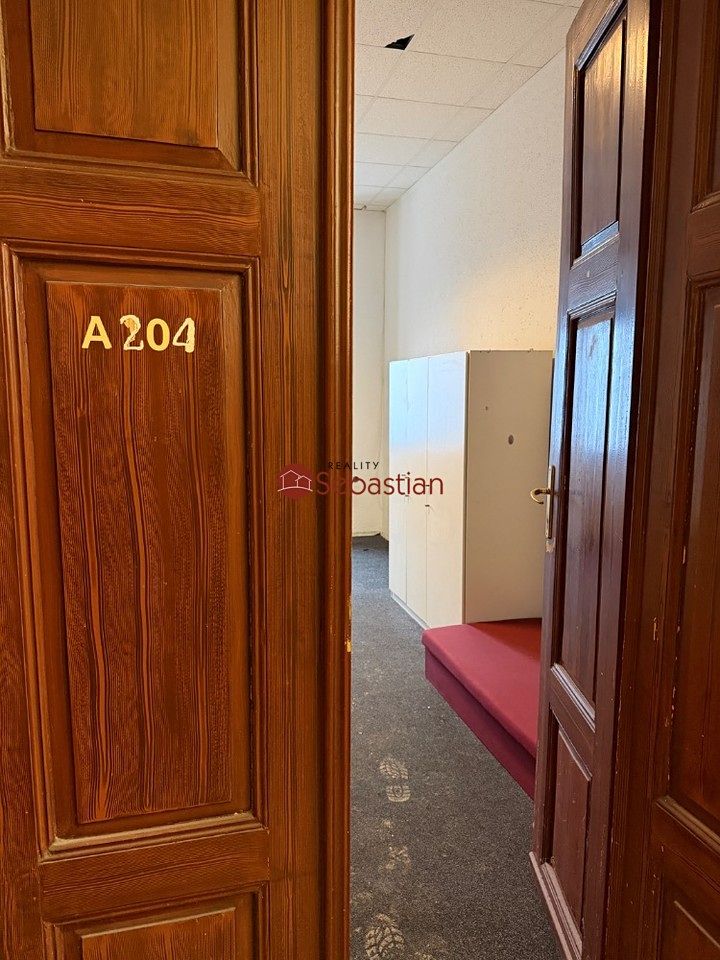 Pronájem výrobní haly, prostoru 20 m² – fotografie 3