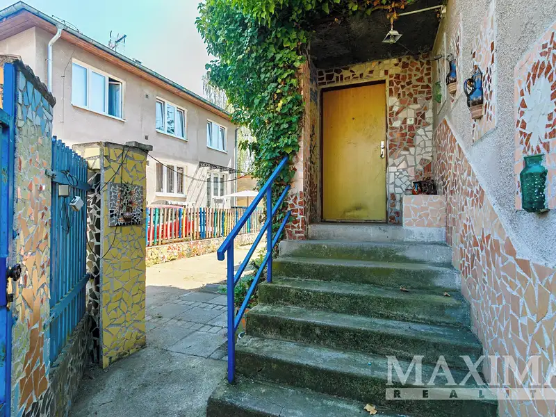 Prodej rodinného domu 180 m², pozemek 566 m², Polerady – náhled fotky 2