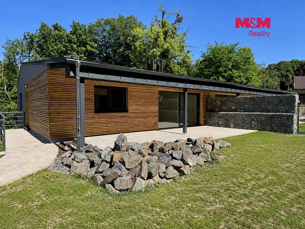 Prodej rodinného domu 105 m², pozemek 500 m² – fotografie 2