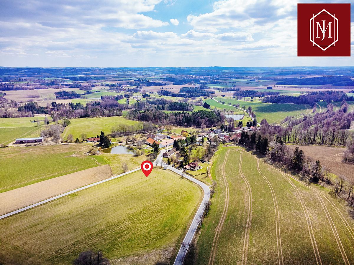 Prodej stavebního pozemku 874 m² – fotografie 2
