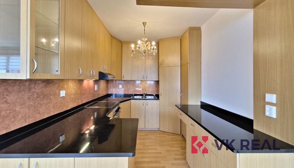 Pronájem bytu 2+kk 100 m² – fotografie 2