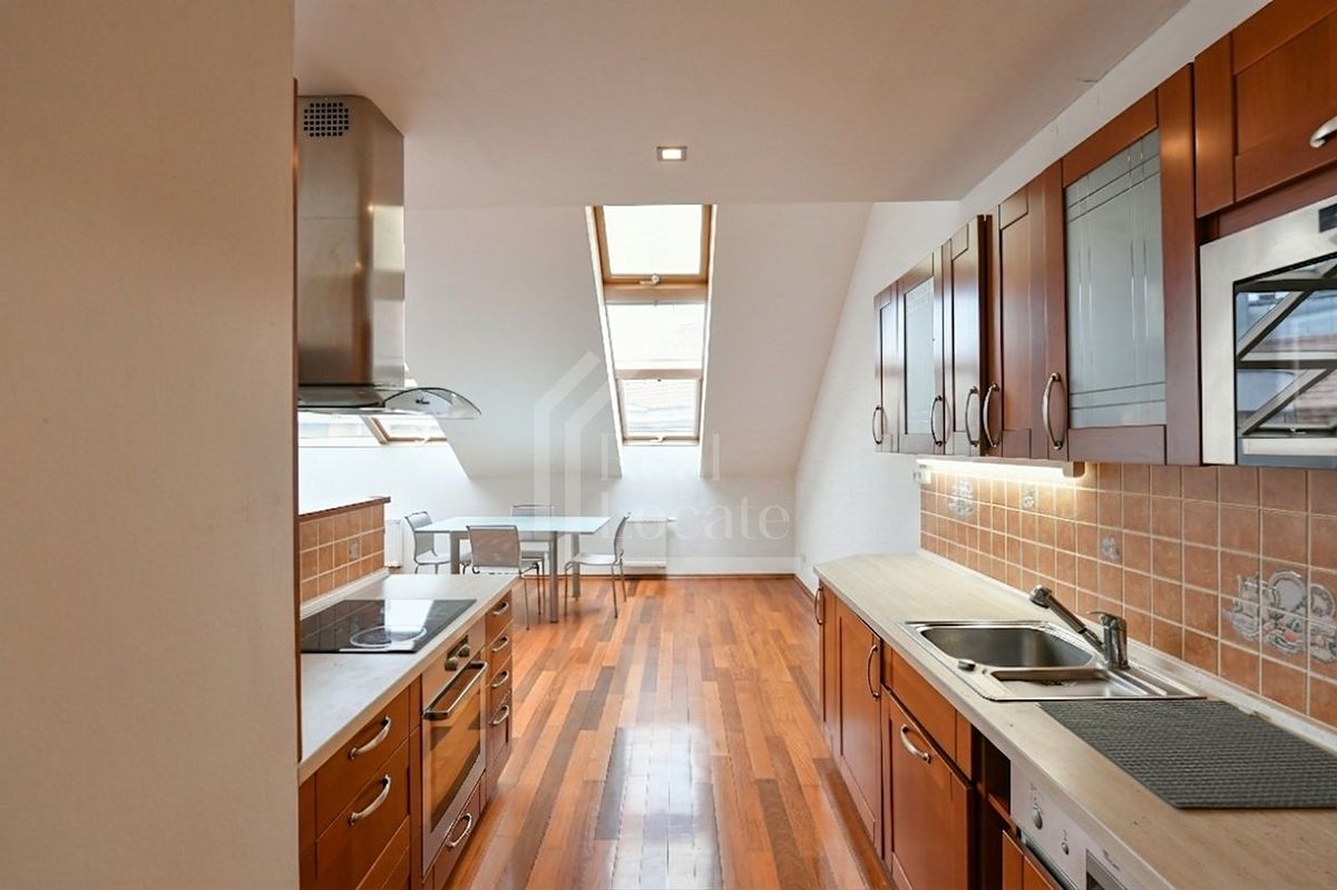 Pronájem bytu 2+kk 107 m²