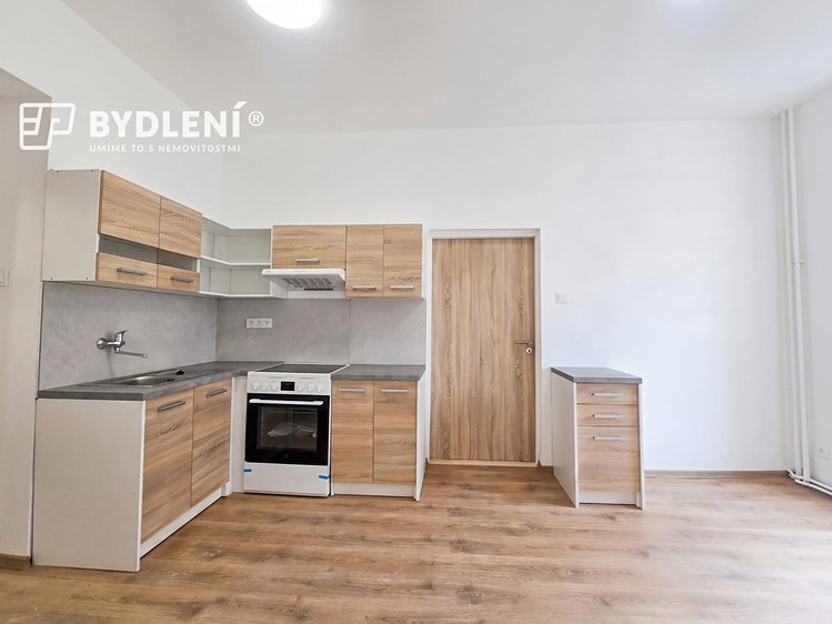 Квартира 4+kk в оренду, 118 м² (3 з 15)