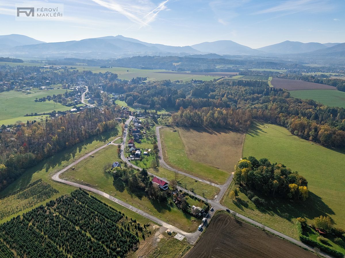 Prodej stavebního pozemku 1742 m² – fotografie 3