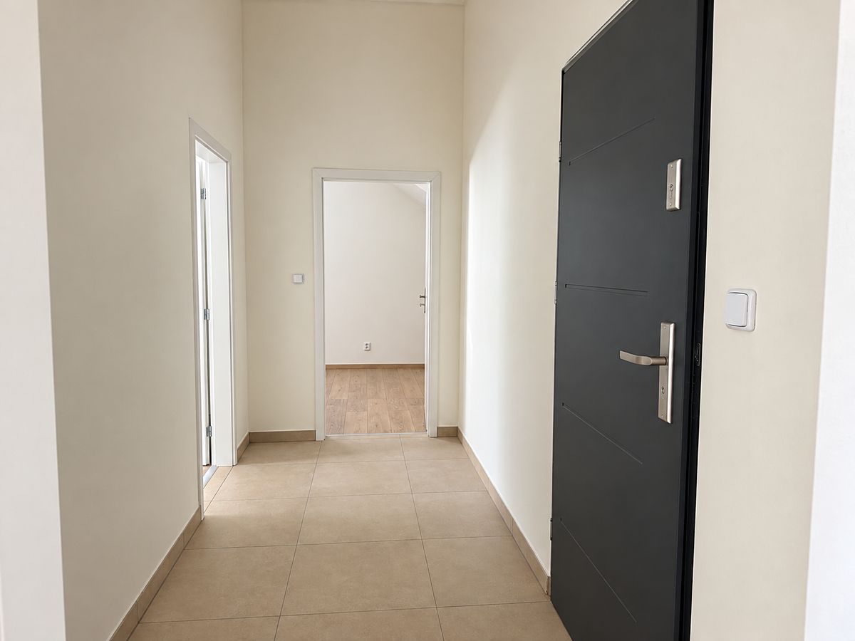 Pronájem bytu 3+kk 62 m² – fotografie 3