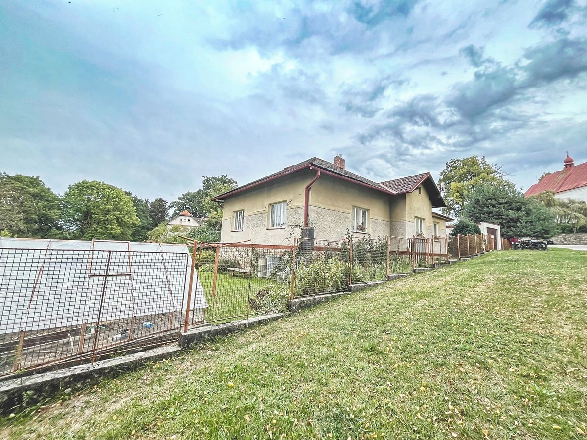 Prodej rodinného domu 103 m², pozemek 1107 m²