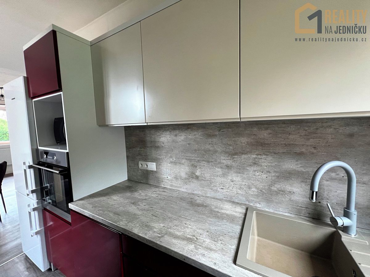Prodej rodinného domu 120 m², pozemek 586 m² – fotografie 4