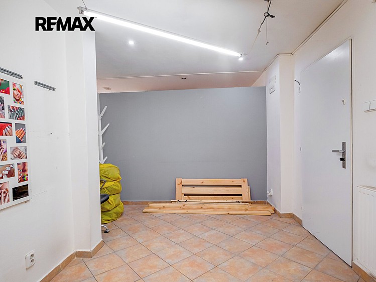 Pronájem komerčního prostoru, 151 m² (10 z 19)