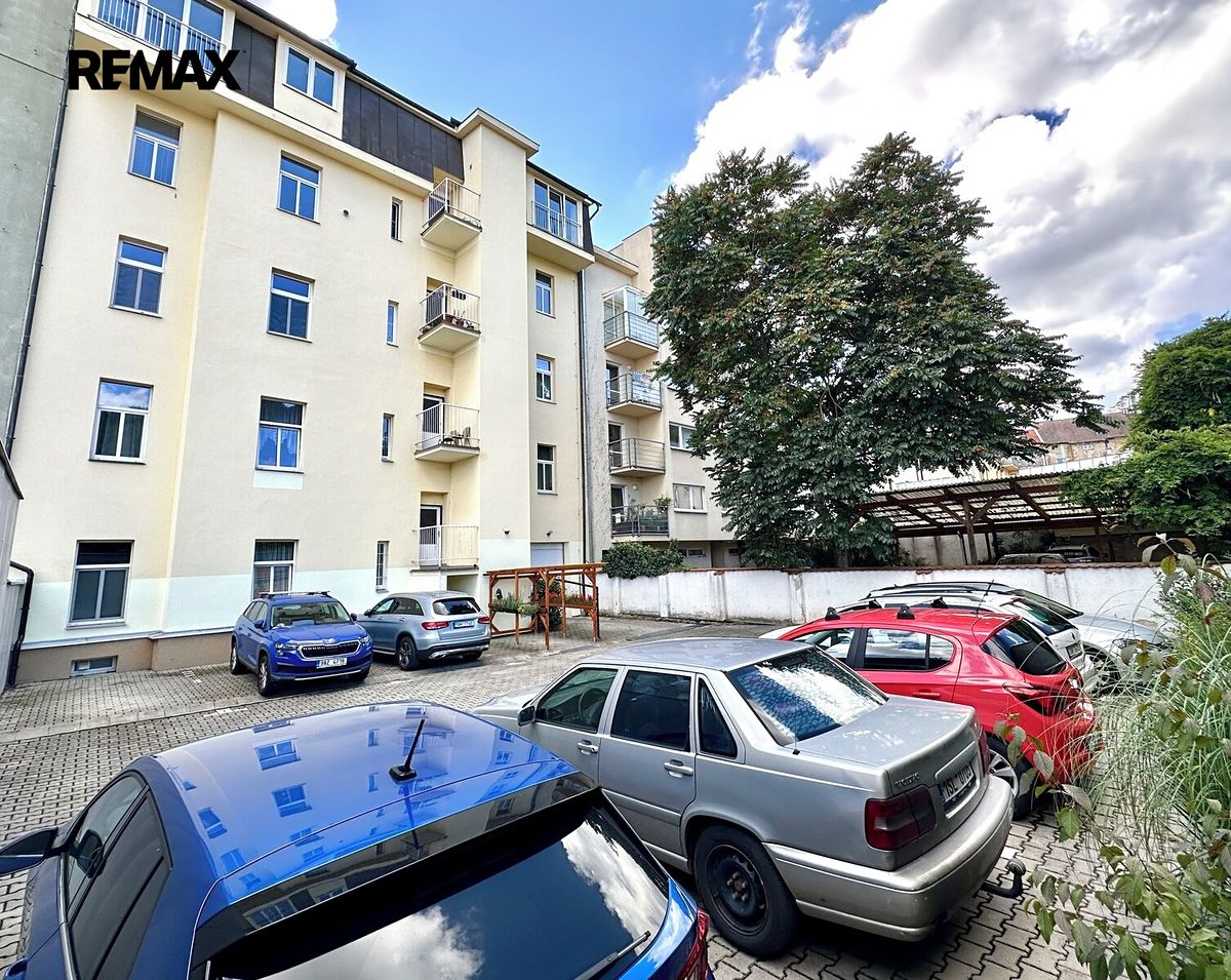 Prodej činžovního domu 736 m² – fotografie 5