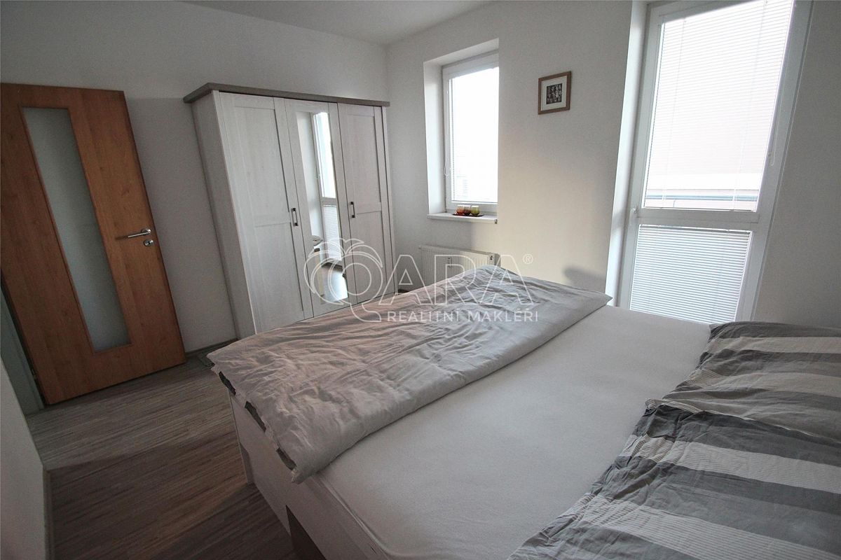 Pronájem bytu 3+kk 54 m² – fotografie 4