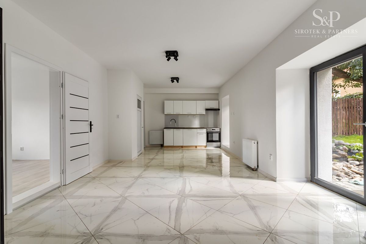 Prodej rodinného domu 260 m², pozemek 365 m² – fotografie 5