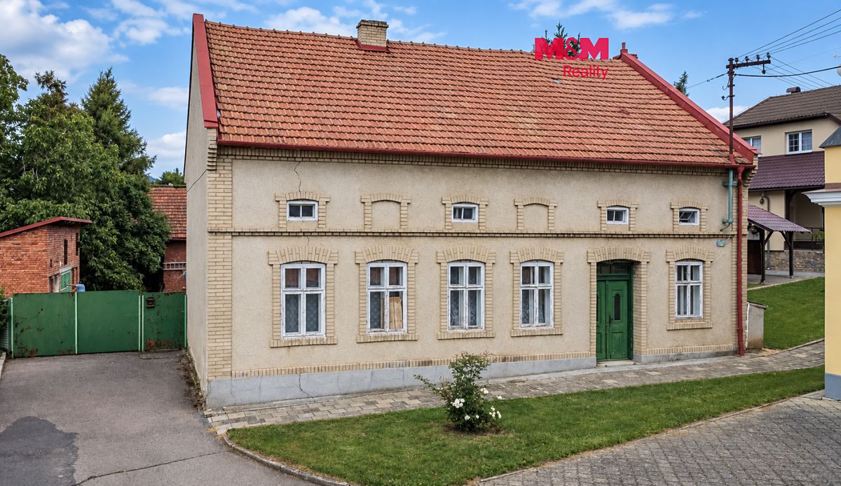 Prodej rodinného domu 120 m², pozemek 1473 m²