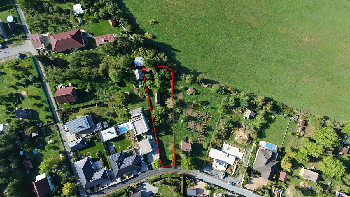 Prodej stavebního pozemku 1025 m² – fotografie 3