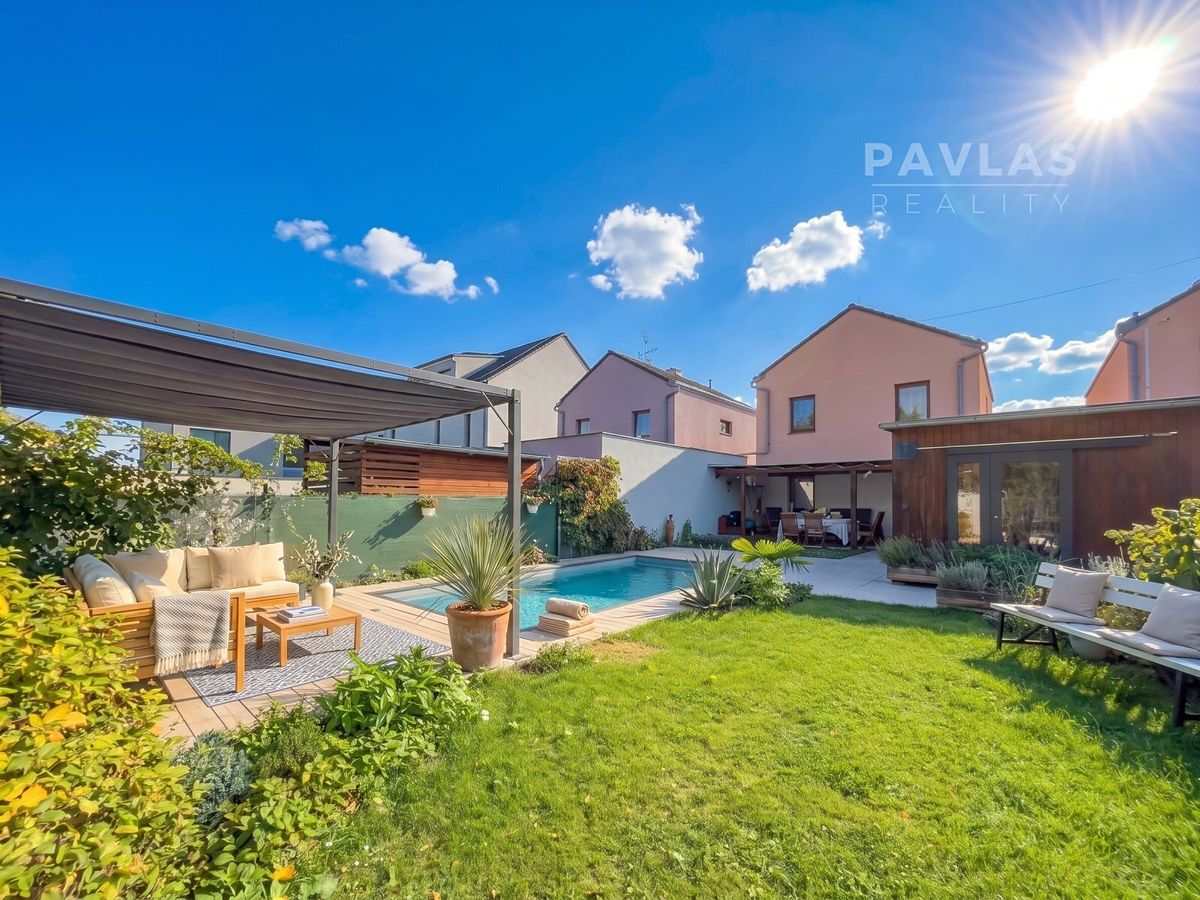 Prodej rodinného domu 145 m², pozemek 318 m²
