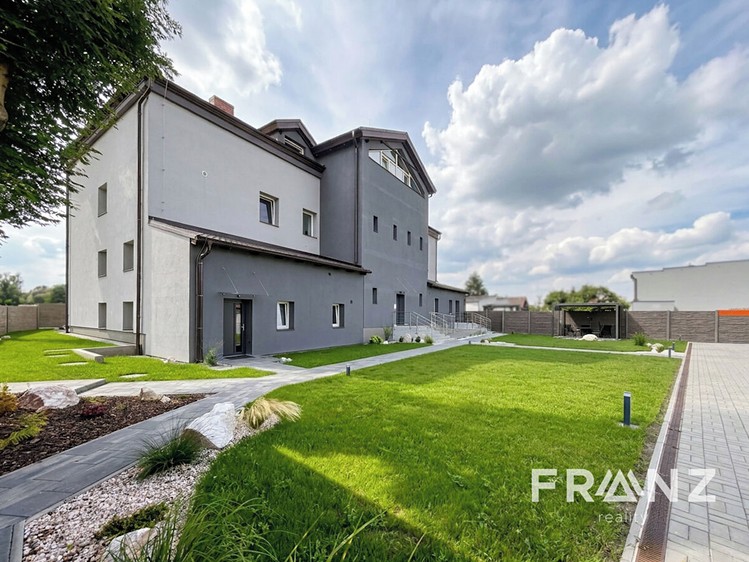 Pronájem bytu 3+kk, 103 m² (14 z 22)