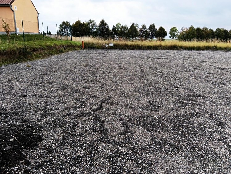 Grundstück zum Kauf, 3.700 m² (2 von 4)