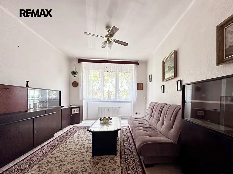 Prodej bytu 1+1 42 m², Praha – náhled fotky 2