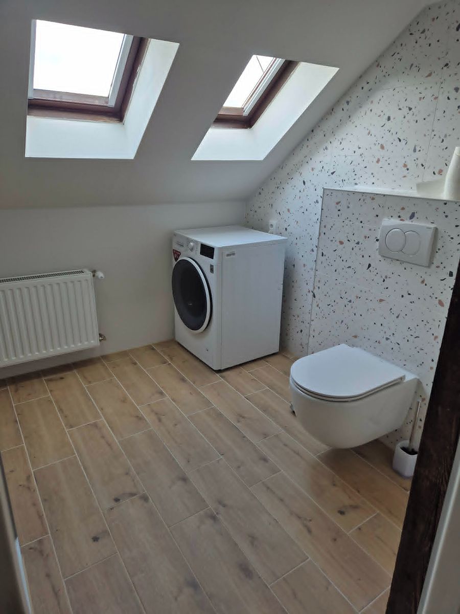 Pronájem bytu 1+kk 90 m² – fotografie 4
