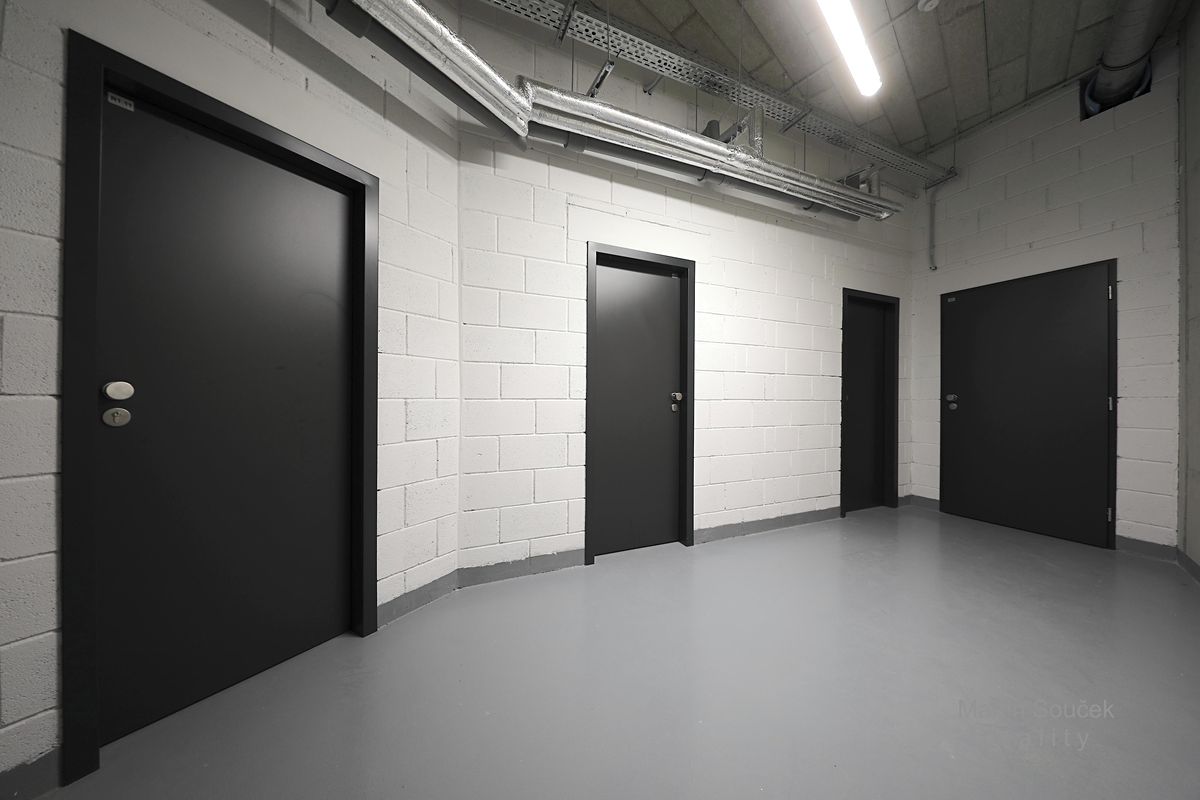 Prodej obchodního prostoru 19 m² – fotografie 4