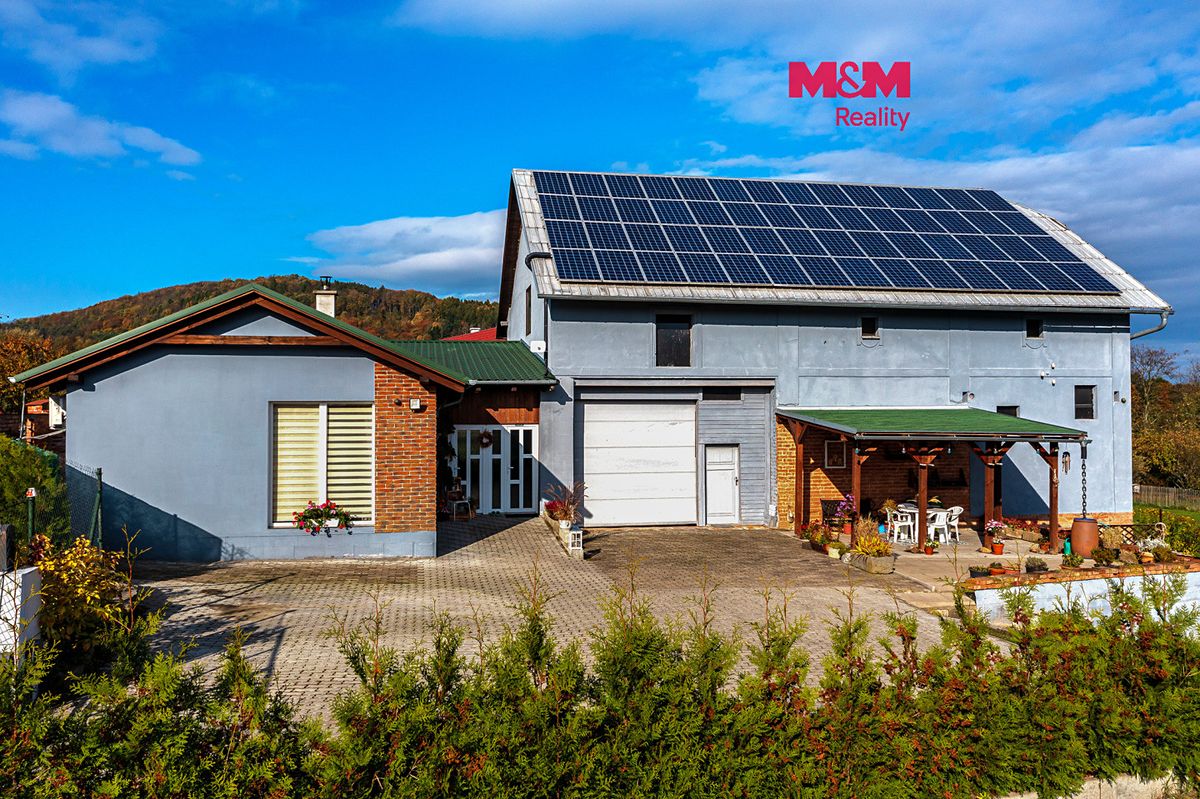 Prodej rodinného domu 207 m², pozemek 2307 m²